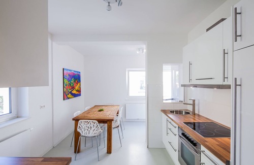 Innenstadt Apartment | SecondHome Stuttgart: 2 very nice vacation apartments in Esslingen for up to 17 pers