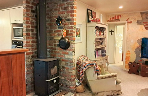 Waitara House | Secret Cottage