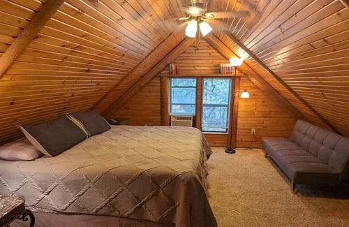 Sulphur Cabin | Secret Cove- Hidden Gem