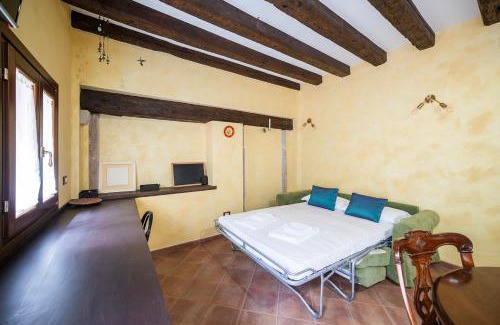 Santa Croce Apartment | Secret Garden - comfortable and central