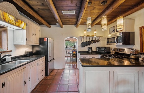 Tesuque House | Secret Garden - Tranquil Tesuque Retreat