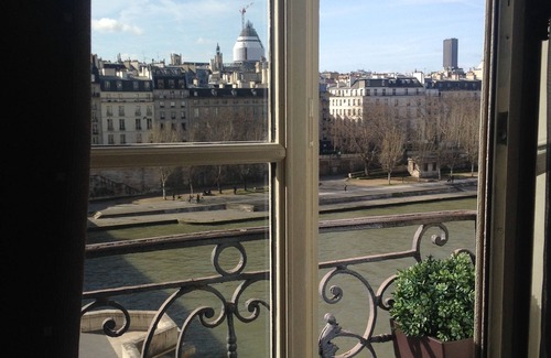 Les Iles Apartment | Secret Island Gem