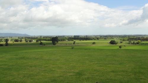 Te Teko Bed & Breakfast | Secret Lake Farmstay