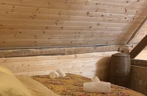 Ramara House | Secret Luxury Barn for family and events