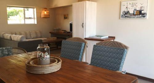 Jeffreys Bay Apartment | Secrets 1 at Waterkant 7