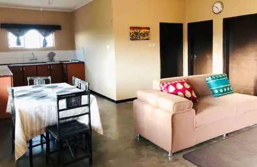 Lilongwe House | Secure, lovely 2 bedroom apartment in Lilongwe.