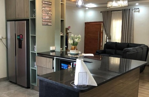 Chiawa Conservancy Bed & Breakfast | Secure place with backup power, close to shopping malls, 11 km from the airport.