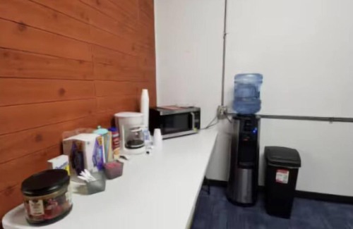 South Loop Hotel | Secure, Private, Free Wi-Fi and Coffee, Accessible