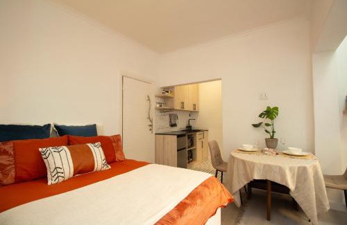 Green Point Apartment | Secure, quiet, studio retreat in Green Point