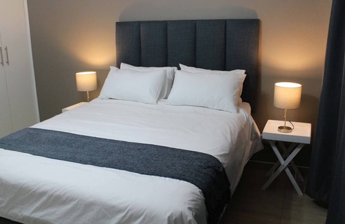 Krugersdorp Apartment | Secure Self-catered Apartment With Pool