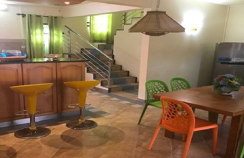 Pointe D'esny Villa | Secured quiet holiday stay - 2 mins walk to beach