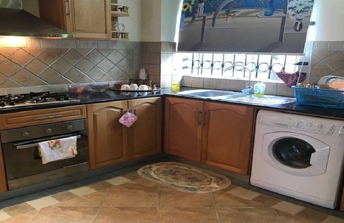 Pointe D'esny Villa | Secured quiet holiday stay - 2 mins walk to beach