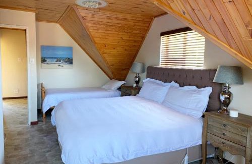 Sedgefield House | Sedgefield Kingfisher Cottage
