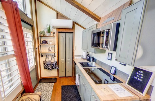 Cottonwood Apartment | Sedona Escape-Sauna, Cold Plunge & Views: TinyCamp