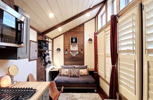 Cottonwood Apartment | Sedona Escape-Sauna, Cold Plunge & Views: TinyCamp