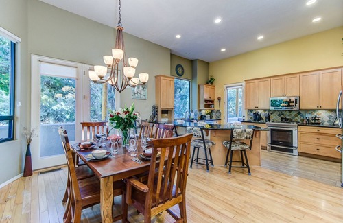 Oak Creek House | Sedona Quail Haven Luxury 2 Bed W/Jacuzzi