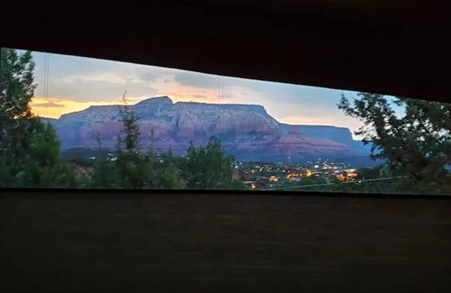 Sedona Cottage | SEDONA VISTA ART COTTAGE - HISTORIC & BEAUTIFUL! - 100% 5-STAR REVIEWS!