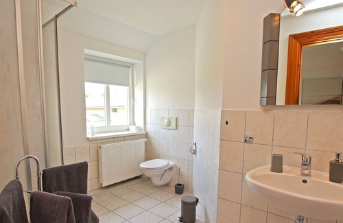 Muritz Apartment | SEE 11042 - Schwalbe - guest room Ankershagen SEE 11040