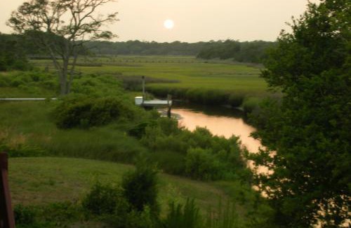 Long Beach House | See Otter by Oak Island Accommodations