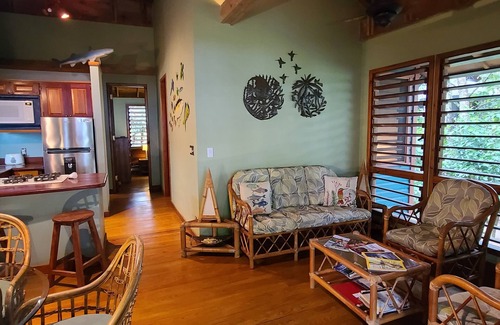 Palmetto Bay House | See the Blue Bay, duplex w/sea views, beach, pool & gated resort. Scuba & more!