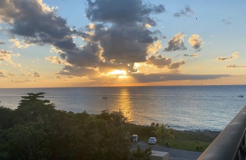 Cozumel Condo | See Video - Oceanfront - 5-STAR - 3 Bedroom - 4th Floor - Storm Insurance Incl.