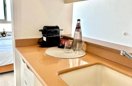 Netanya Apartment | See view studio near beach