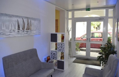 Morbisch am See Bed & Breakfast | Seeblick Pension - Doppelzimmer mit Dusche/wc, mit Terrassen-seeblick