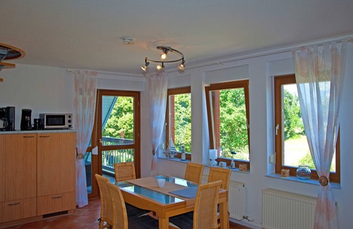Neuensien Apartment | Seeblick UND Balkon - Ruhige Lage - Mönchgut 5