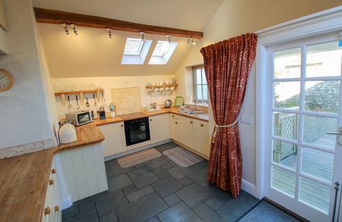 Staveley Cottage | Seed Howe Staveley - a cottage that sleeps 5 guests in 3 bedrooms