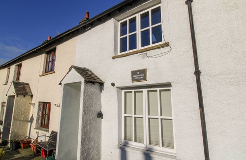 Staveley Cottage | Seed Howe Staveley - a cottage that sleeps 5 guests in 3 bedrooms