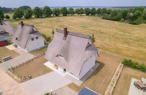 Am Salzhaff House | Seegras - Ferienhaus mit Kamin, Sauna und Meerblick