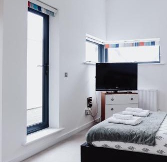 Hythe House | Seek Hythe