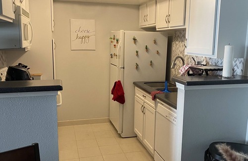 Lowry Field Condo | Seeking a cozy home away from home?