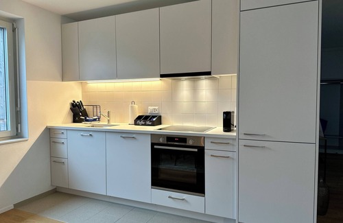 Kerzers Apartment | Seeland Bijou Apartment - 2 bed