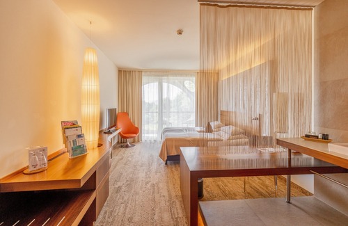 Klagenfurt am Woerthersee Hotel | Seepark Wörthersee Resort