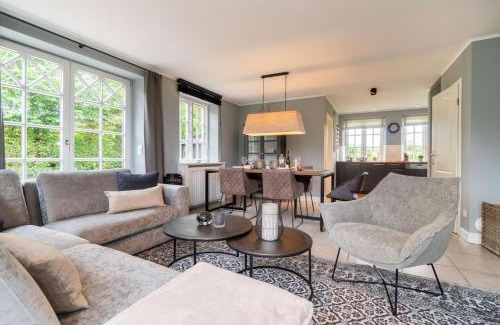 Utersum House | Seesucht-Föhr - Moderne Reet-Haushälfte mit Sauna, Garten & Terrasse nahe Wattenmeer