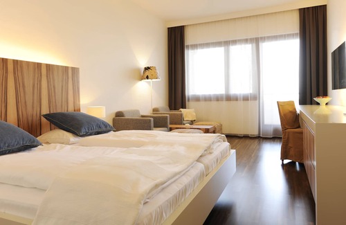 Podersdorf am See Hotel | Seewirt & Haus Attila