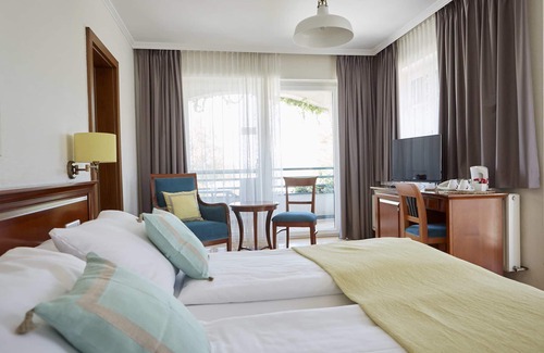 Podersdorf am See Hotel | Seewirt & Haus Attila