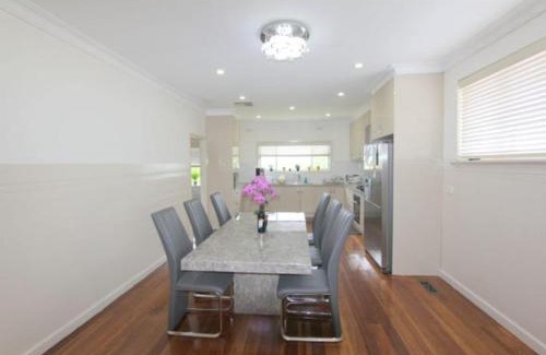 Noble Park House | Seffa home stay