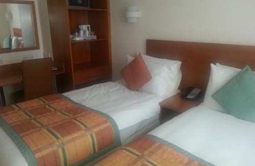 Castletown Hotel | Sefton Express Hotel