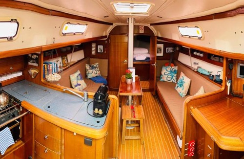 Uberseestadt Boat Rental | Segelyacht Bremen City