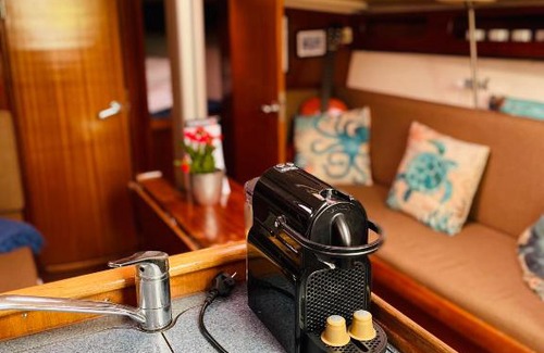 Uberseestadt Boat Rental | Segelyacht Bremen City