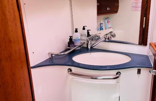 Uberseestadt Boat Rental | Segelyacht Bremen City