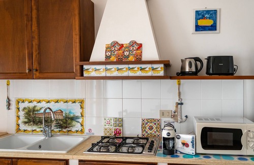 Favignana Apartment | SEGESTA Apt: Mediterranean-style in the center of Favignana, 300m from Sea