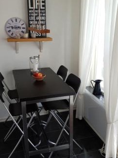 Domsten Apartment | Seglarevistet i Domsten