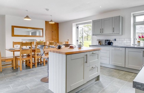 Denbigh House | Segrwyd Uchaf - Five Bedroom House, Sleeps 10