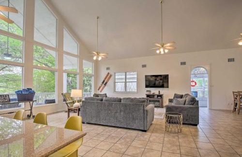 Seguin House | Seguin Home on Lake Placid with Boat Dock!