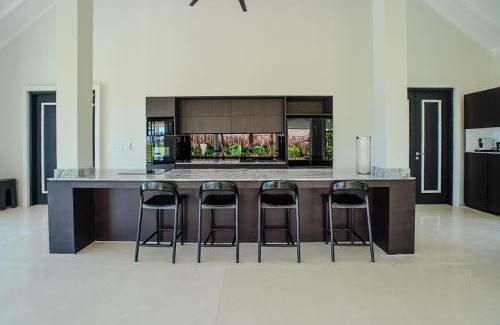 Sei Pinang Villa | Sehmagi Villa Butler Service & Scenic Rice Views