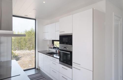 Taivassalo Villa | Seija's Modern Secluded Villa with Jacuzzi & Sauna