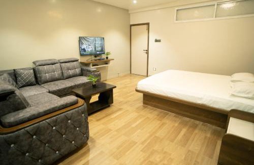 Koregaon Hotel | Sejal World Lodging